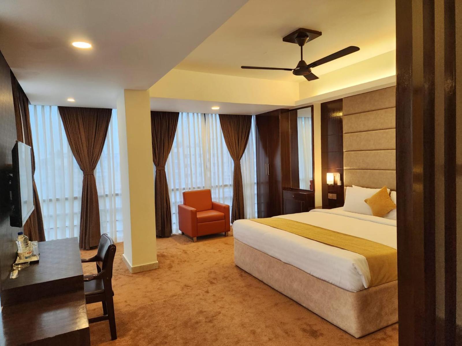 White Park Hotel & Suites Chittagong Exterior foto